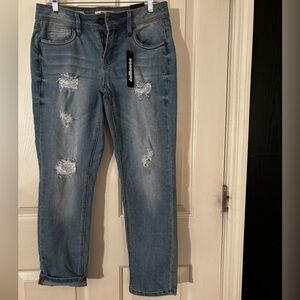 Dollhouse Capri Jeans